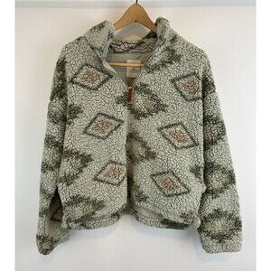 Thread & Supply Wubby Southwest Half Zip Sherpa in Olive Mojave Small Aztec Crop